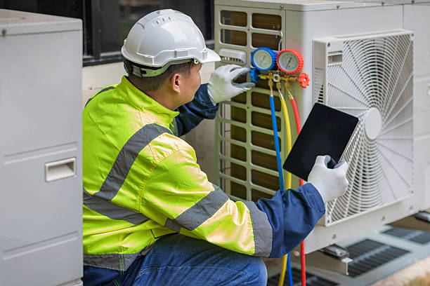 Professional Hvac technician working in Mathews, VA